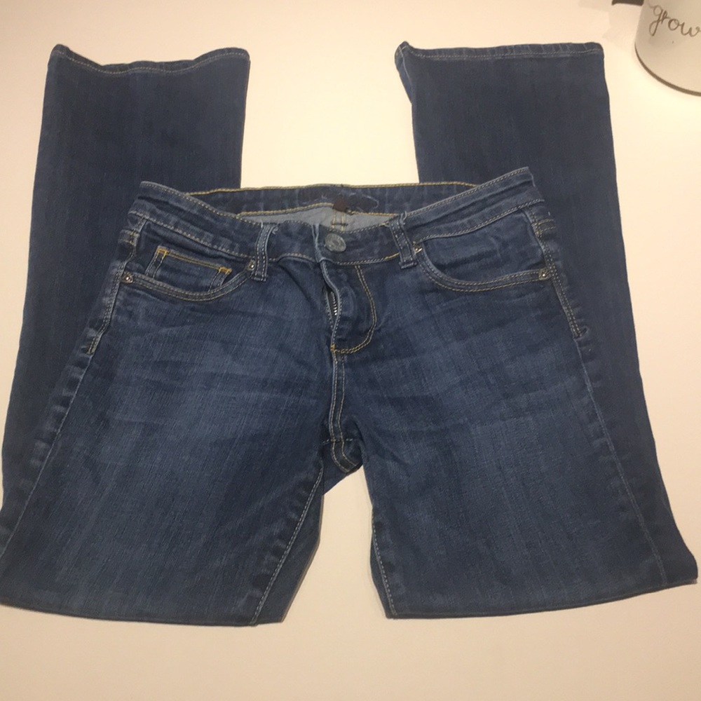 Kut from the Kloth bootcut Jeans, size 6